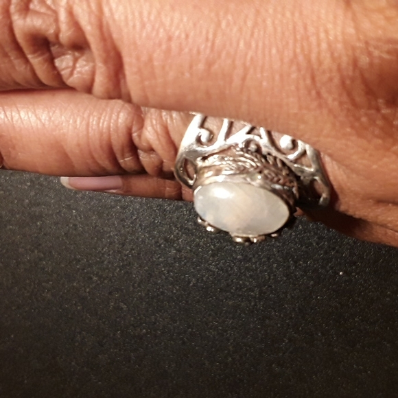 Handmade Moonstone Silver Ring Size 9 - Picture 9 of 12
